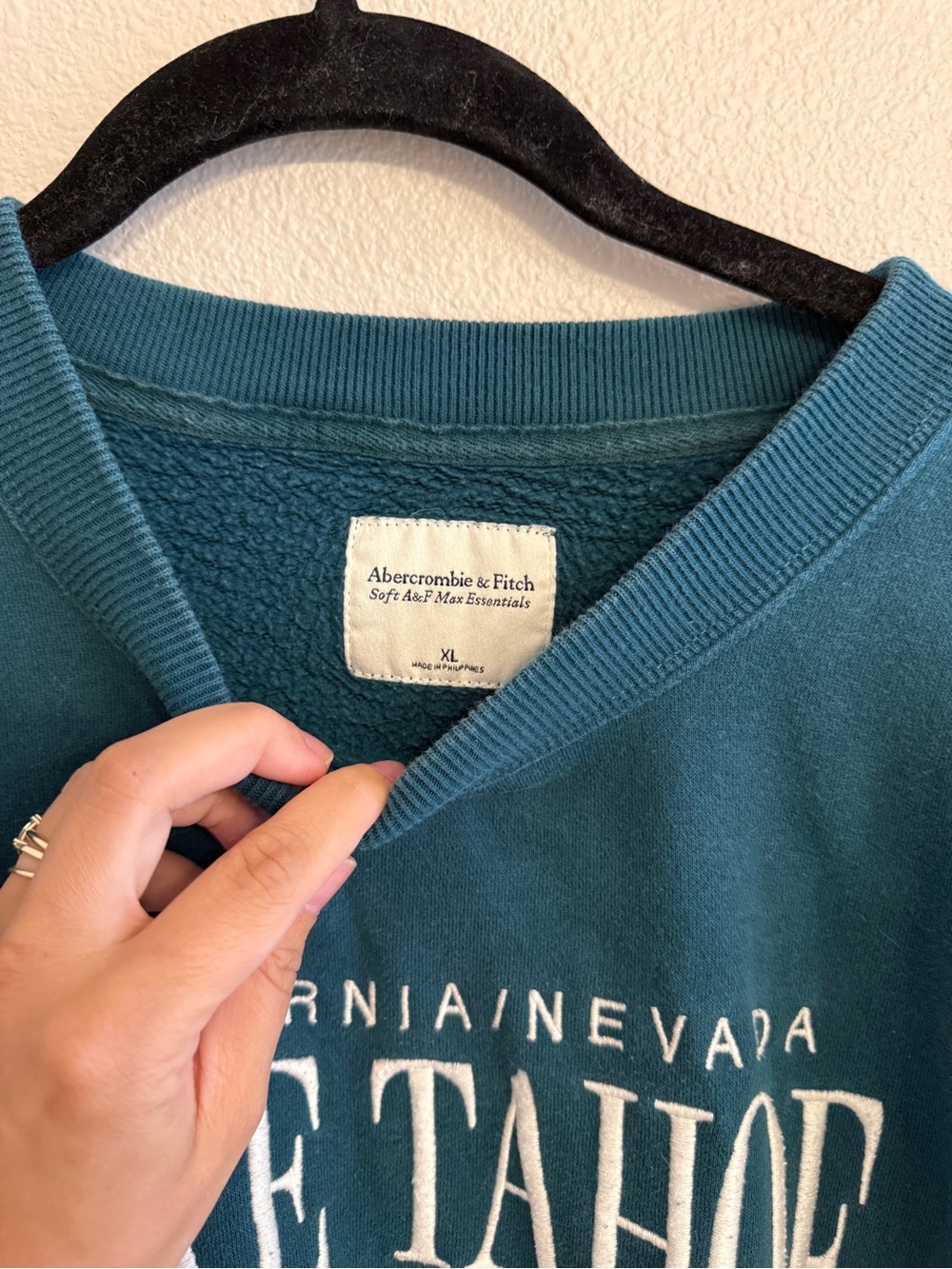Abercrombie and Fitch Lake Tahoe Sweatshirt - Picture 2 of 4